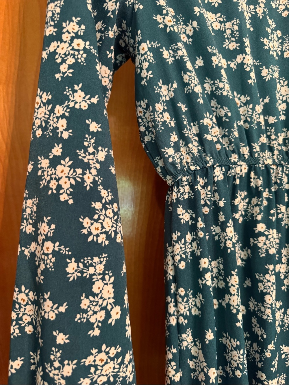 Women’s Teal Floral Long-Sleeve Dress